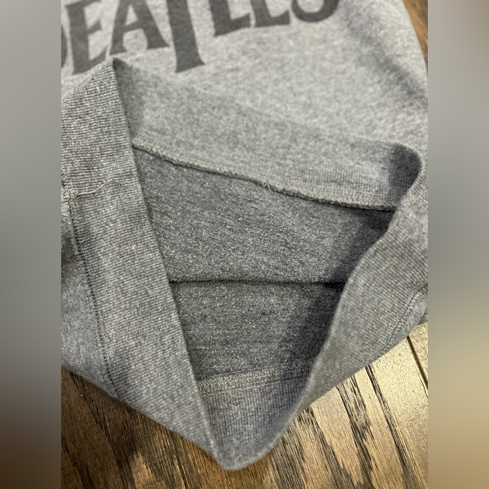 Sweatshirt - Picture 9 of 9